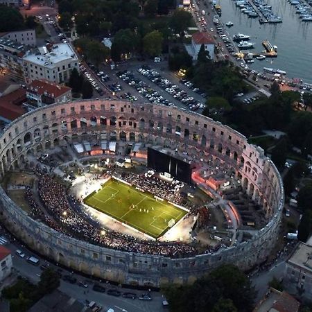 Apartman Adriatic Pula Exterior foto